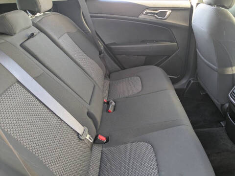 2023 Kia Sportage Hybrid LX