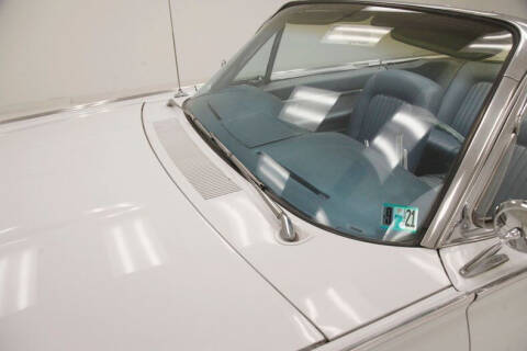 1962 Ford Thunderbird