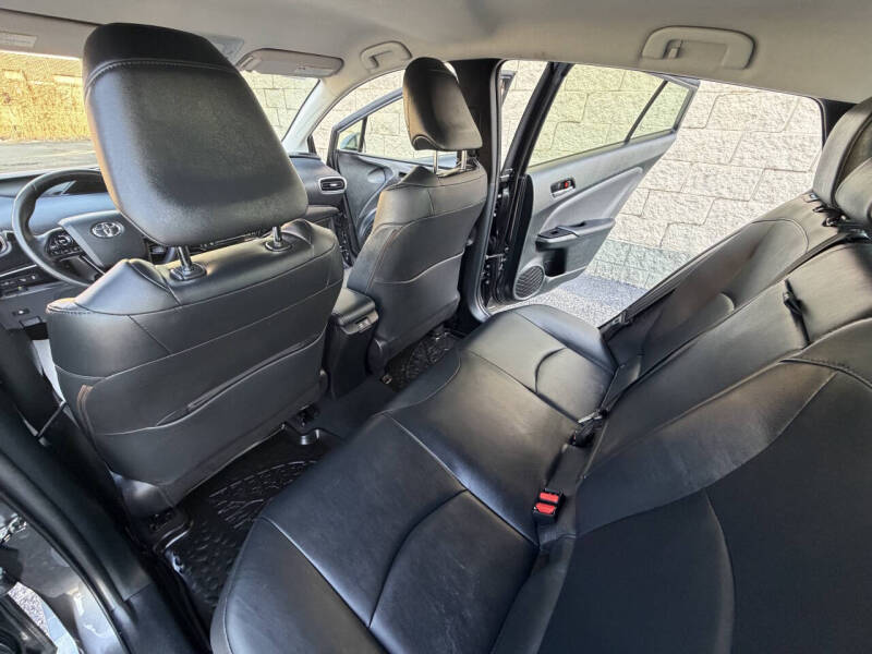 2021 Toyota Prius XLE