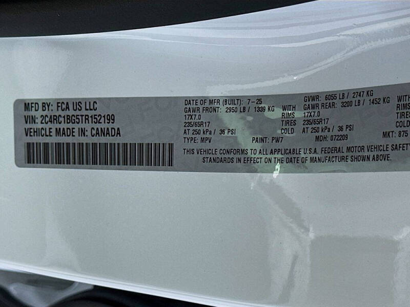 2026 Chrysler Pacifica Select