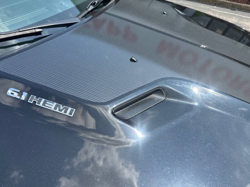 2008 Dodge Challenger SRT8