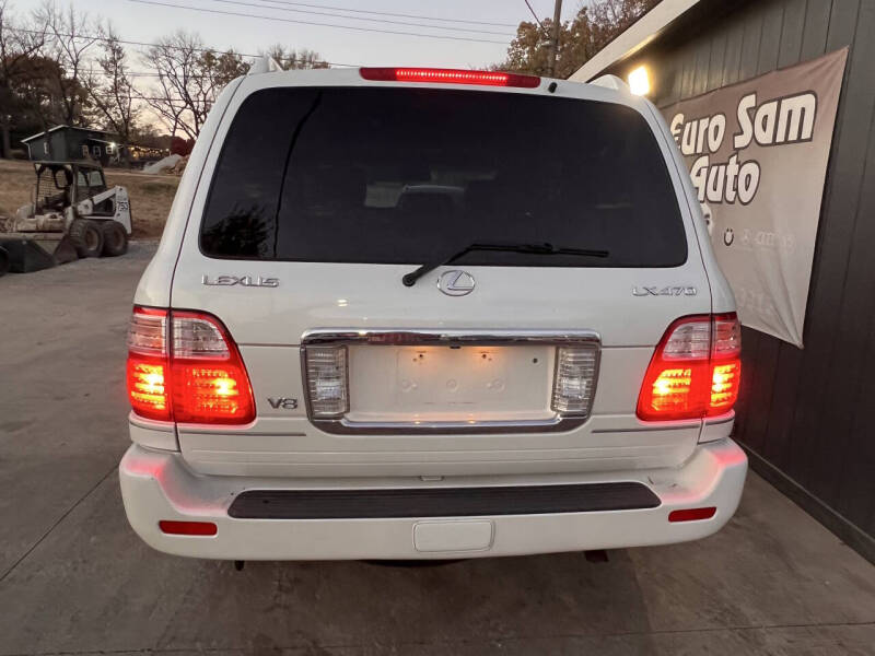 2004 Lexus LX 470