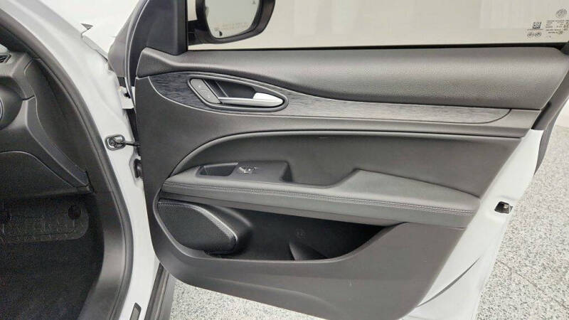 2022 Alfa Romeo Stelvio Sprint