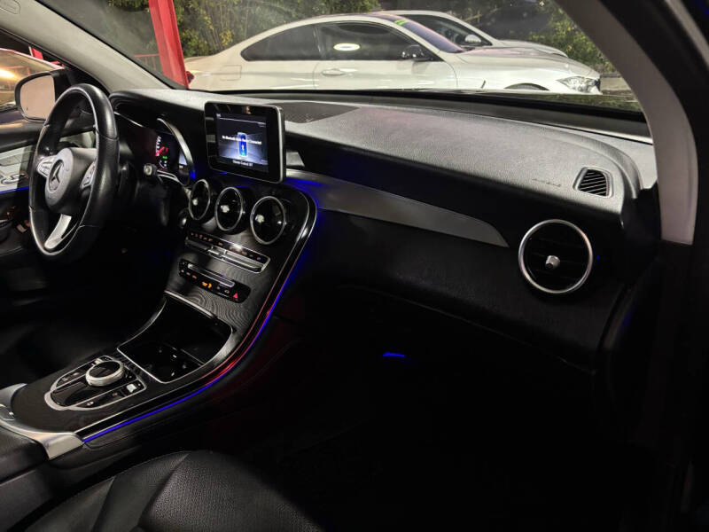 2019 Mercedes-Benz GLC GLC 300