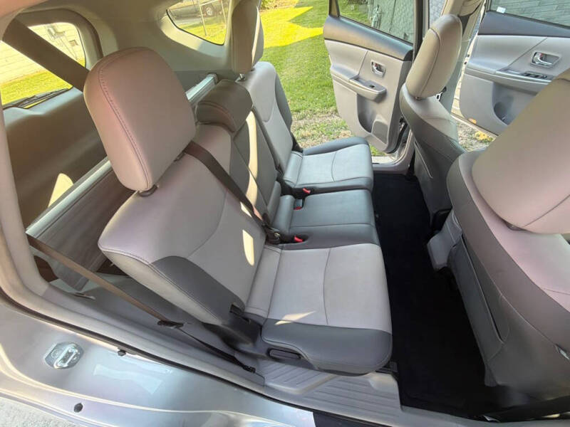 2016 Toyota Prius v