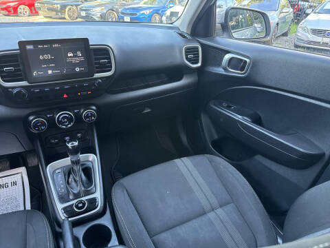 2021 Hyundai Venue SEL