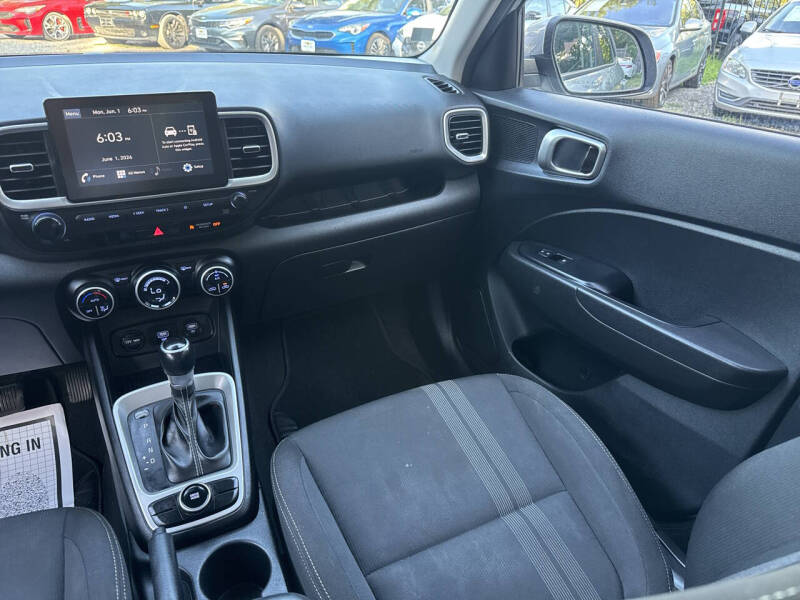 2021 Hyundai Venue SEL