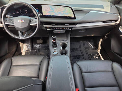 2025 Cadillac XT4 Premium Luxury