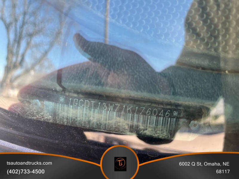 2001 Chevrolet S-10 LS