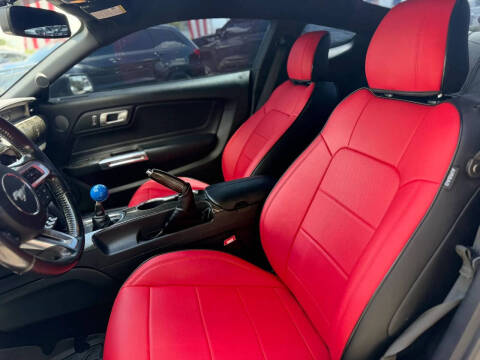 2020 Ford Mustang