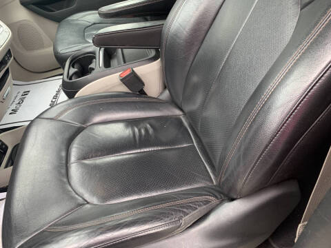 2018 Chrysler Pacifica Touring L