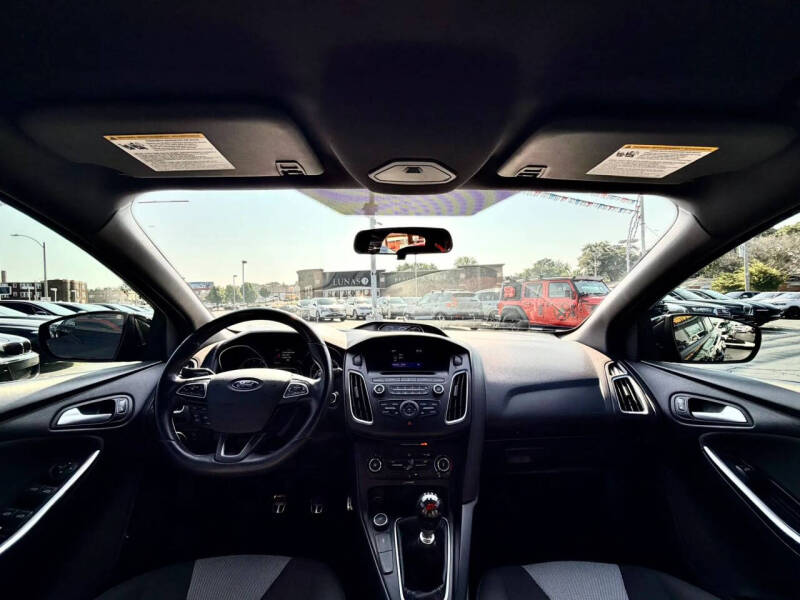 2017 Ford Focus ST