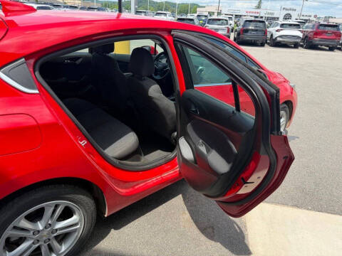 2017 Chevrolet Cruze LT Auto