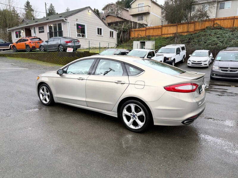 2015 Ford Fusion SE
