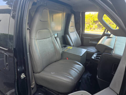 2017 Chevrolet Express 2500