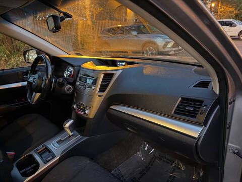 2011 Subaru Outback 2.5i Premium