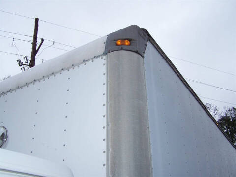 2002 Freightliner FL70