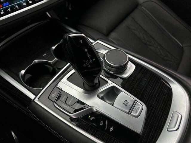 2020 BMW 7 Series 740i