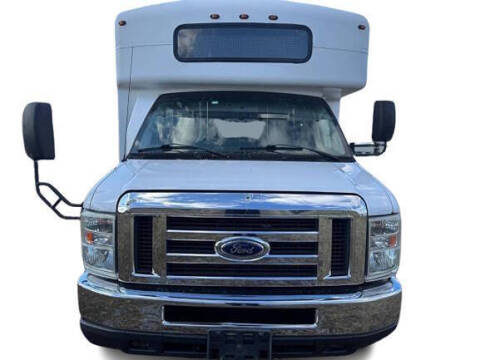 2017 Ford E-Series E-450 SD