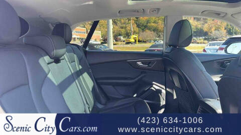 2022 Audi Q8 quattro Premium Plus 55 TFSI