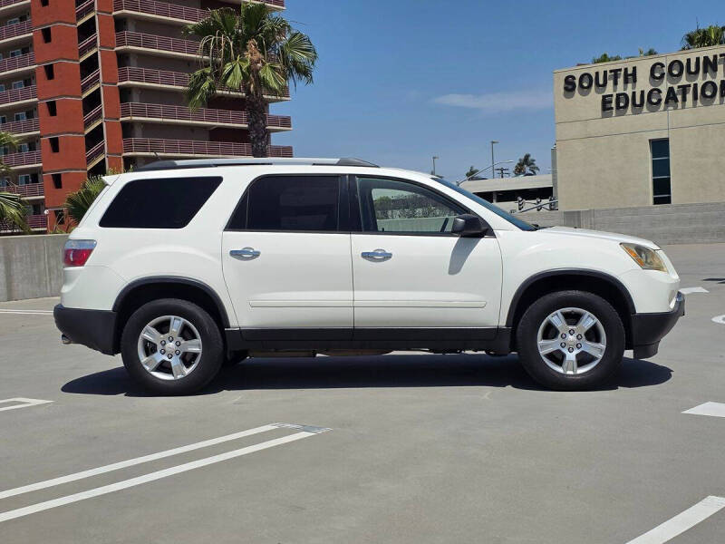 2011 GMC Acadia SLE