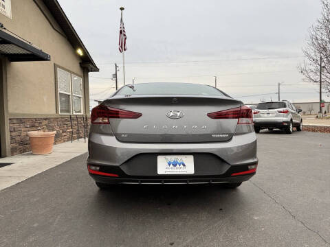 2019 Hyundai Elantra SE