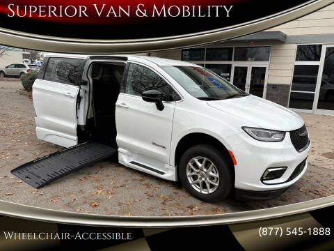 2024 Chrysler Pacifica Touring L