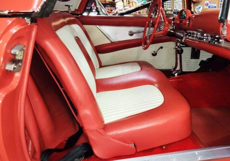 1956 Ford Thunderbird
