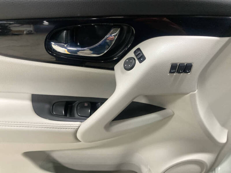 2021 Nissan Rogue Sport SL