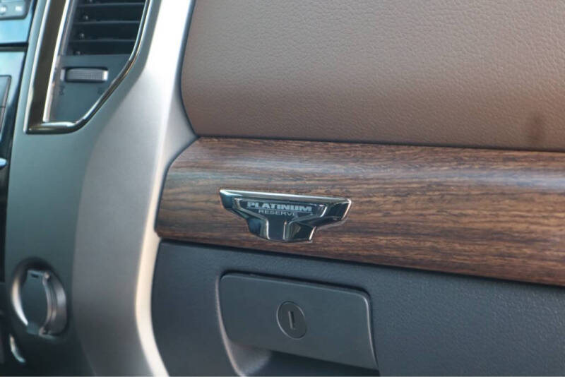 2016 Nissan Titan XD SL