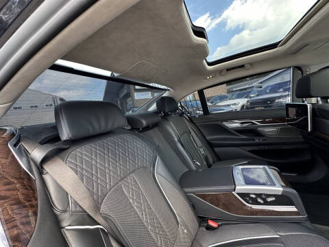 2020 BMW 7 Series M760i xDrive