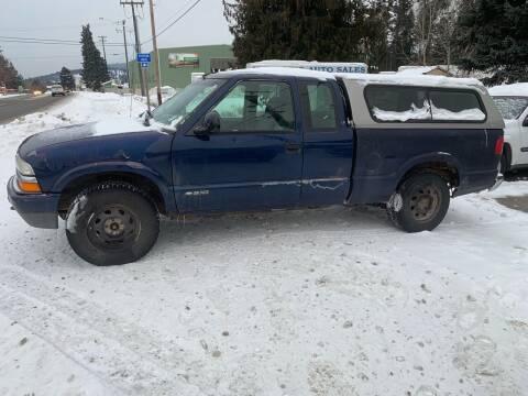 1998 Chevrolet S-10 for sale at Harpers Auto Sales in Kettle Falls WA