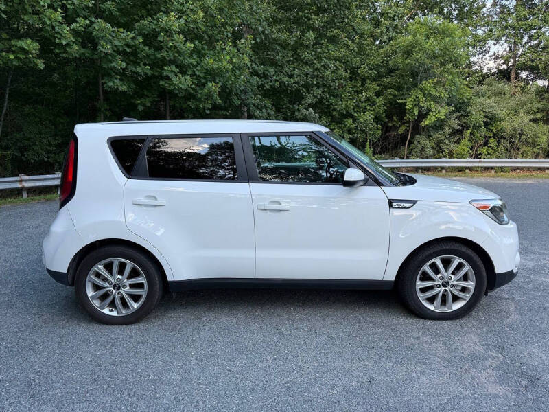 2017 Kia Soul +