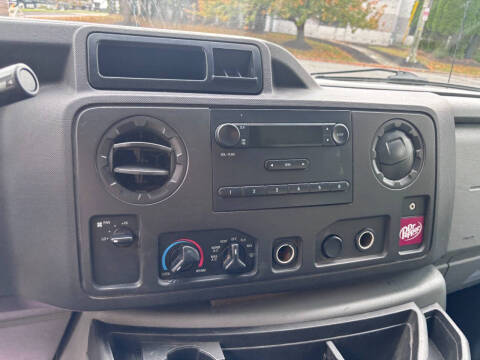 2015 Ford E-Series E-350 SD