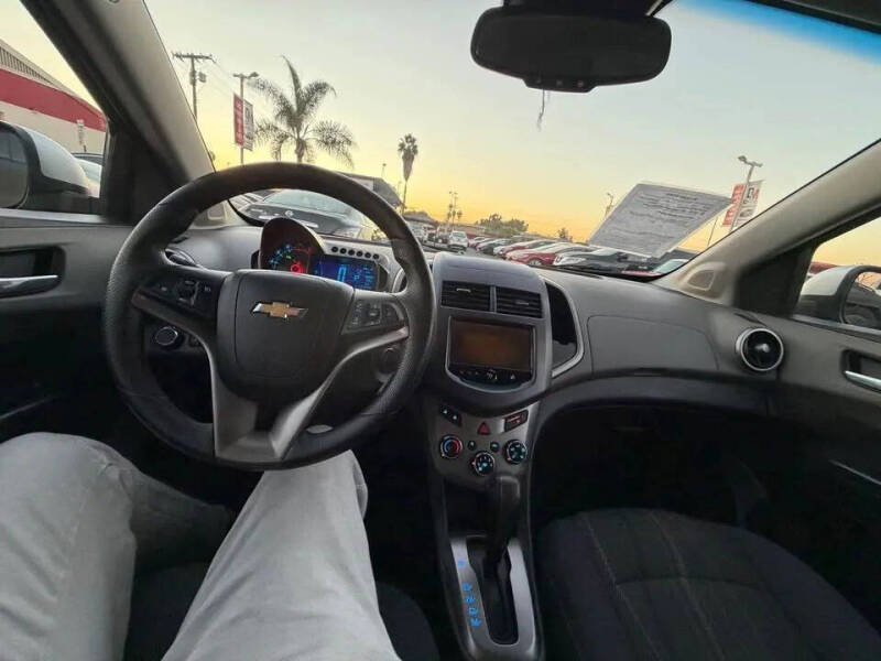 2013 Chevrolet Sonic LT Auto