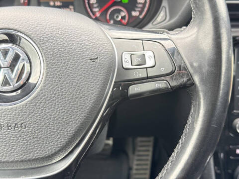 2021 Volkswagen Passat R-Line