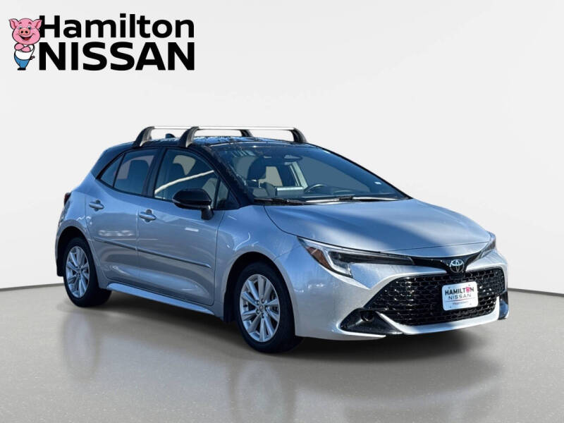 2023 Toyota Corolla Hatchback SE's photo