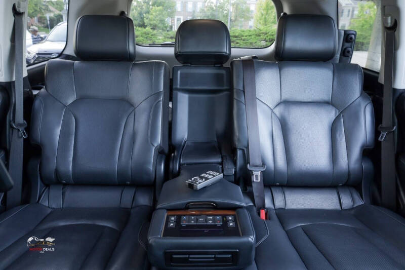 2018 Lexus LX 570 Three-Row