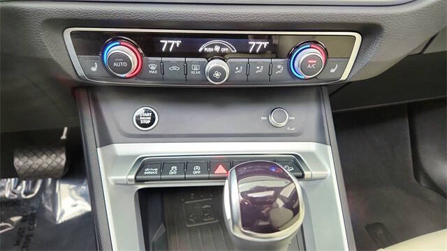 2024 Audi Q3 quattro S line Prem Plus 45 TFSI