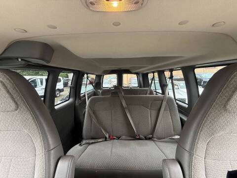 2017 Chevrolet Express LS 2500