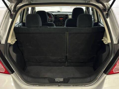 2011 Nissan Versa 1.8 S