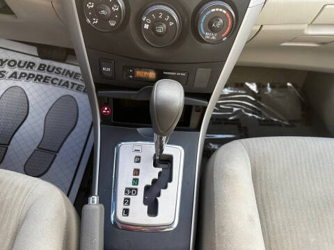 2010 Toyota Corolla LE