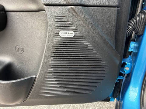 2016 Dodge Challenger 392 HEMI Scat Pack Shaker