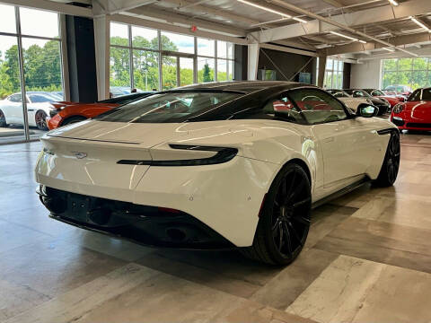2018 Aston Martin DB11 V12