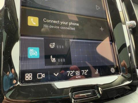 2025 Volvo XC60 T8 Plus Dark Theme