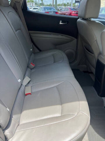 2011 Nissan Rogue SV