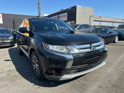 2017 Mitsubishi Outlander ES
