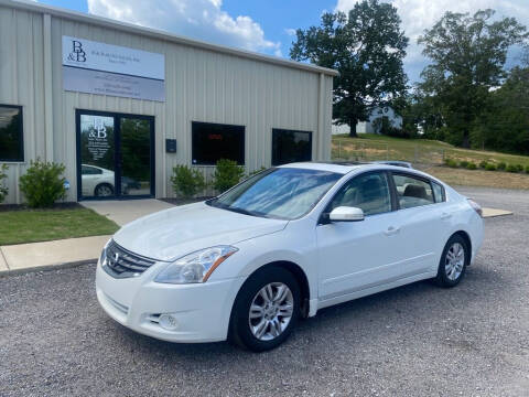 2011 Nissan Altima for sale at B & B AUTO SALES INC in Odenville AL