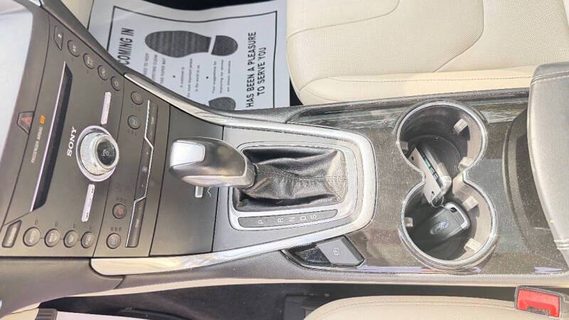 2017 Ford Edge Titanium