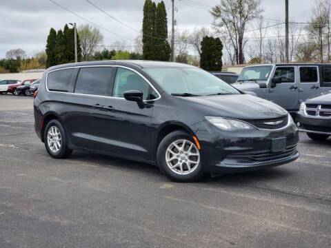 2017 Chrysler Pacifica for sale at Miller Auto Sales in Saint Louis MI